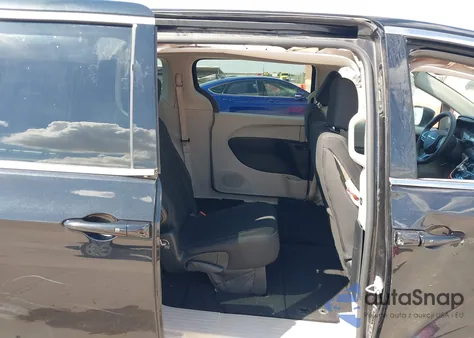 2017 Chrysler Pacifica Touring from USA, damaged, VIN 2C4RC1DG3HR593172